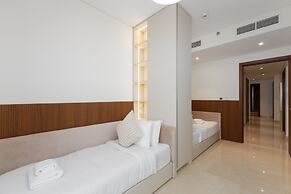 4BR Downtown Dream w Iconic Burj View