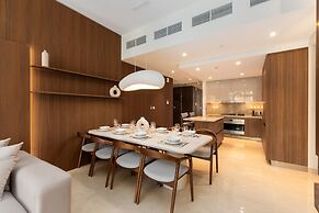 4BR Downtown Dream w Iconic Burj View