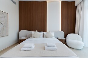 4BR Downtown Dream w Iconic Burj View