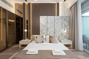 4BR Downtown Dream w Iconic Burj View