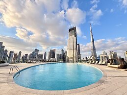 4BR Downtown Dream w Iconic Burj View