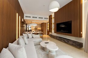 4BR Downtown Dream w Iconic Burj View