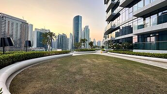 4BR Downtown Dream w Iconic Burj View