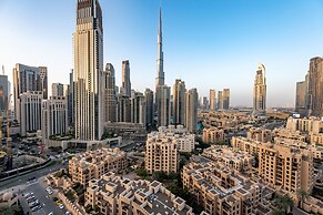 4BR Downtown Dream w Iconic Burj View