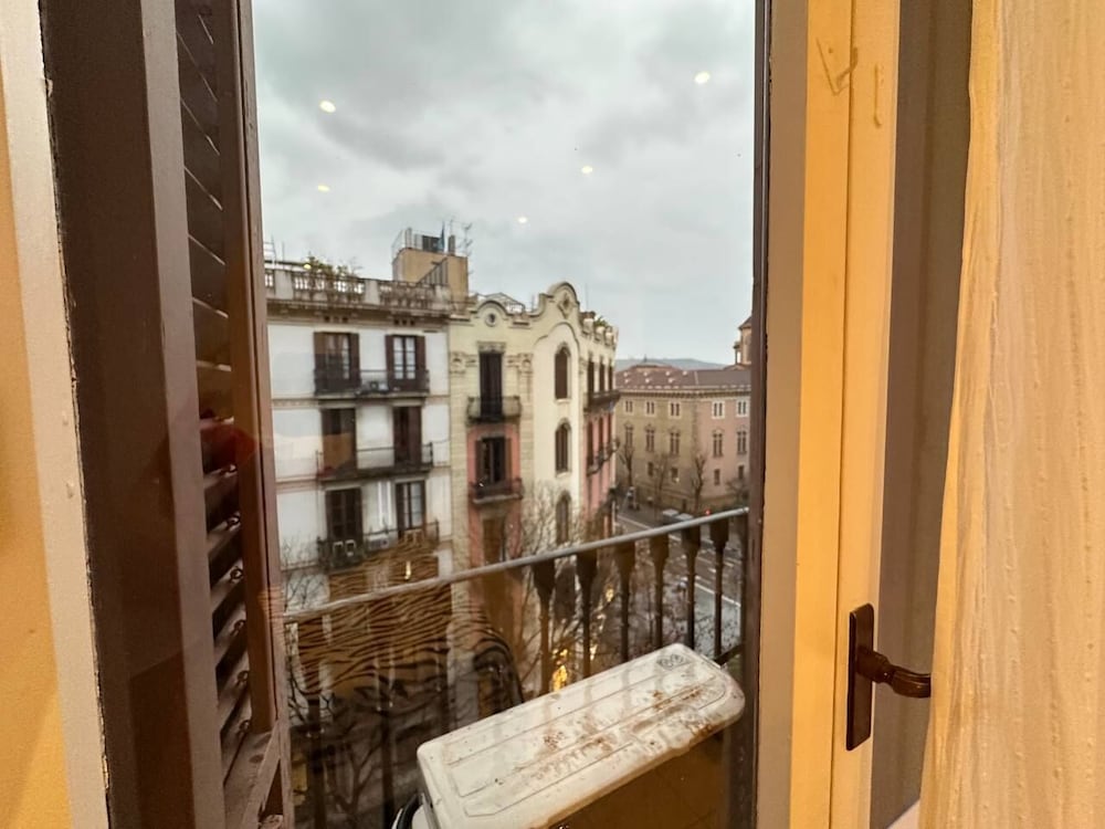 Rooms Consell de cent