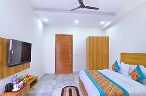 Hotel The Param Continental