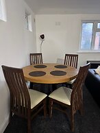 Comfy 2BR Flat on Hucknall Road