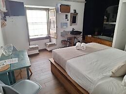 Lovin Book Guesthouse