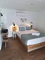 Lovin Book Guesthouse