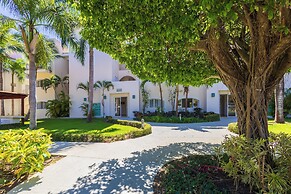 Iberostate 2 BR Lake & Golf View Condo