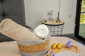 Rocks Glamping