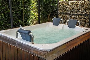 Rocks Glamping