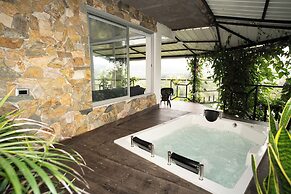 Rocks Glamping