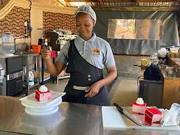 Mawimbi Jiko Hotel Taveta