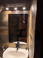 Mawimbi Jiko Hotel Taveta
