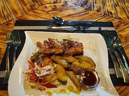 Mawimbi Jiko Hotel Taveta