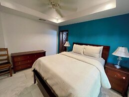 Miramar Villas