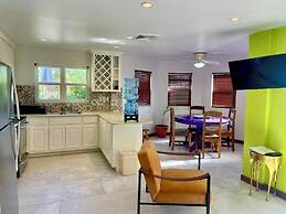 Miramar Villas
