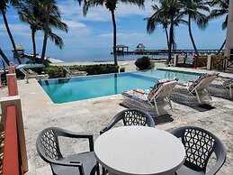 Miramar Villas