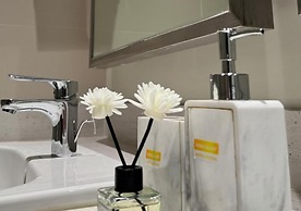 Eleve Suites
