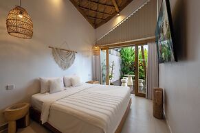 Sunset Bamboo by Pertama Stay