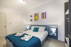 3BR Central with Balcony - Sliema Area