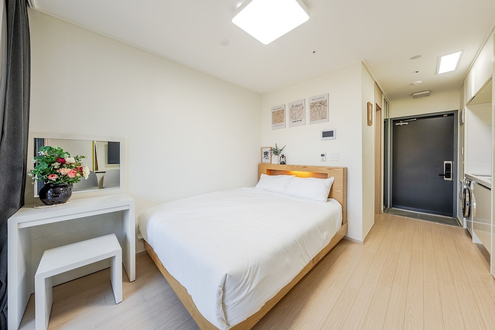 Yangyang Oceanstay 24K