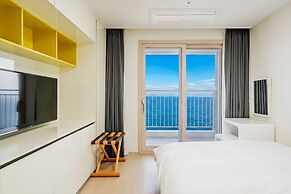 Yangyang Oceanstay 24K