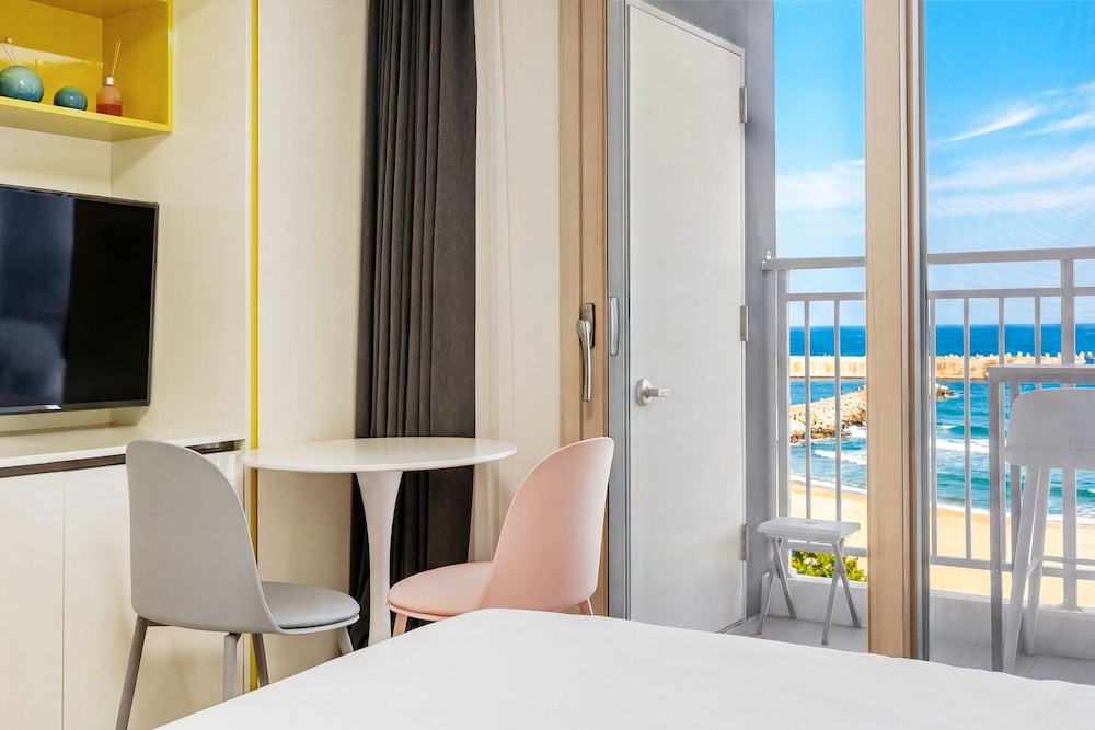 Yangyang Oceanstay 24K
