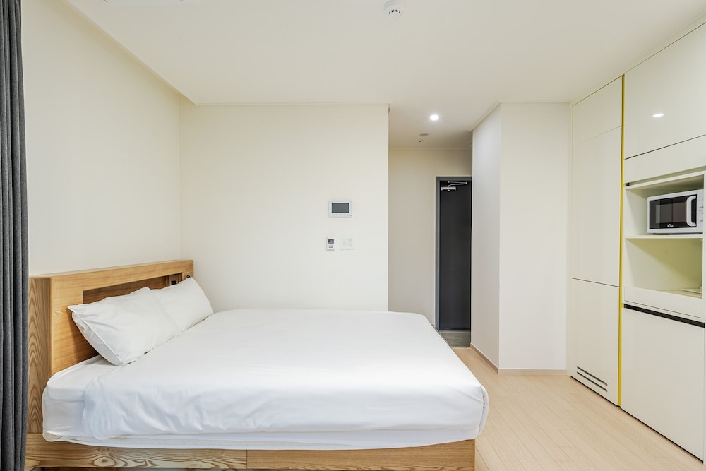 Yangyang Oceanstay 24K