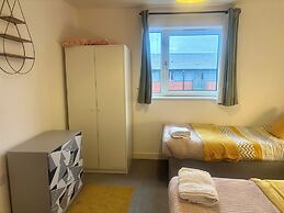 Peaceful Urban Retreat in Wolverhampton City