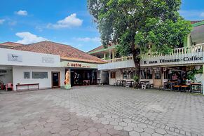 OYO 95140 Metro Guest House