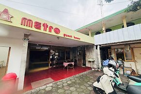 OYO 95140 Metro Guest House