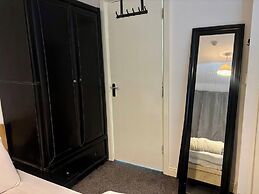 Family Ensuite in Dudley
