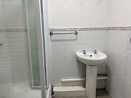 Family Ensuite in Dudley