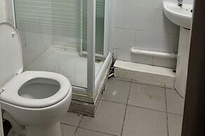 Family Ensuite in Dudley
