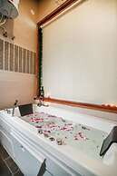 ELIVAAS Dilli House Villa with Pvt pool