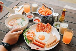 Baanrongmai Canal Front Homestay