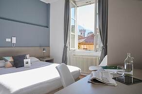 Lainez Rooms & Suites