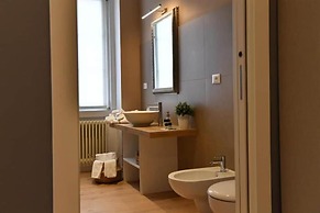 Lainez Rooms & Suites