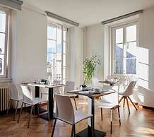 Lainez Rooms & Suites