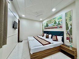 SR PALACE