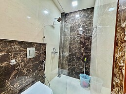 SR PALACE