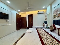 SR PALACE