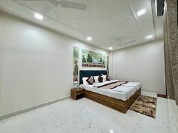 SR PALACE