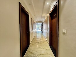 SR PALACE