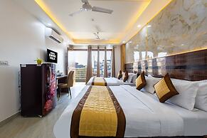 The Empire Hotel Near Dlf Golf course