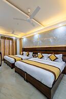 The Empire Hotel Near Dlf Golf course