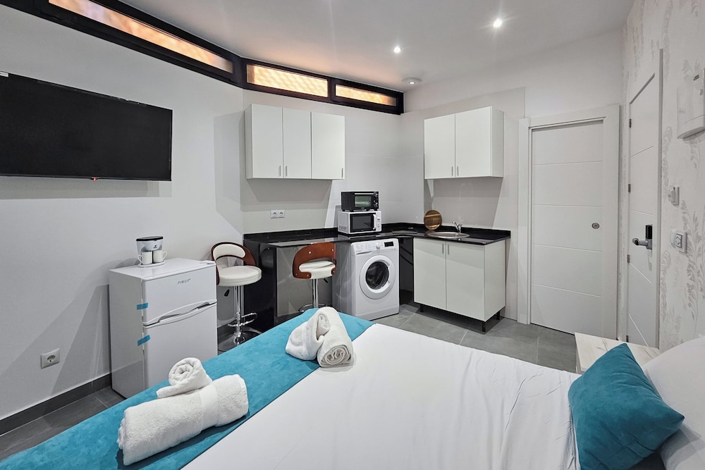 Ros Lil Suites