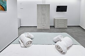 Ros Lil Suites